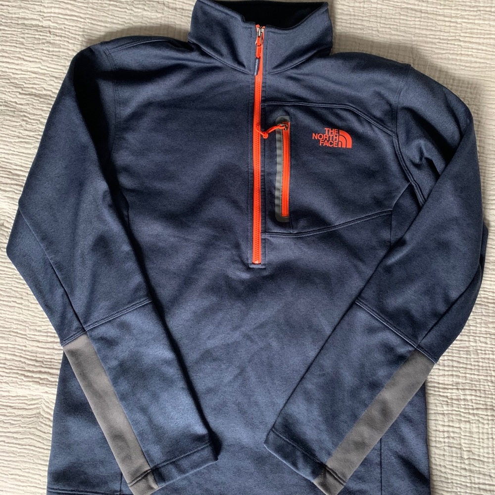 Men’s Quarter-Zip Northface Pullover